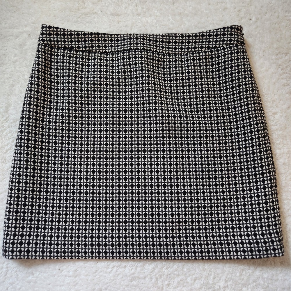 Ann Taylor LOFT Black‎ White Geometric Pattern A-Line Skirt Size 6